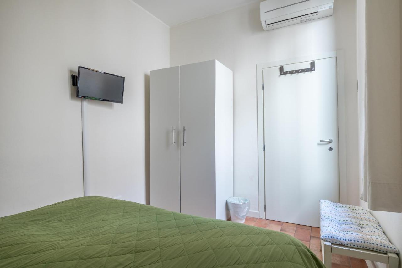 B&B Giorni Dipinti ฟลอเรนซ์ ภายนอก รูปภาพ