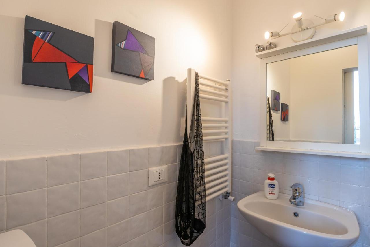 B&B Giorni Dipinti ฟลอเรนซ์ ภายนอก รูปภาพ