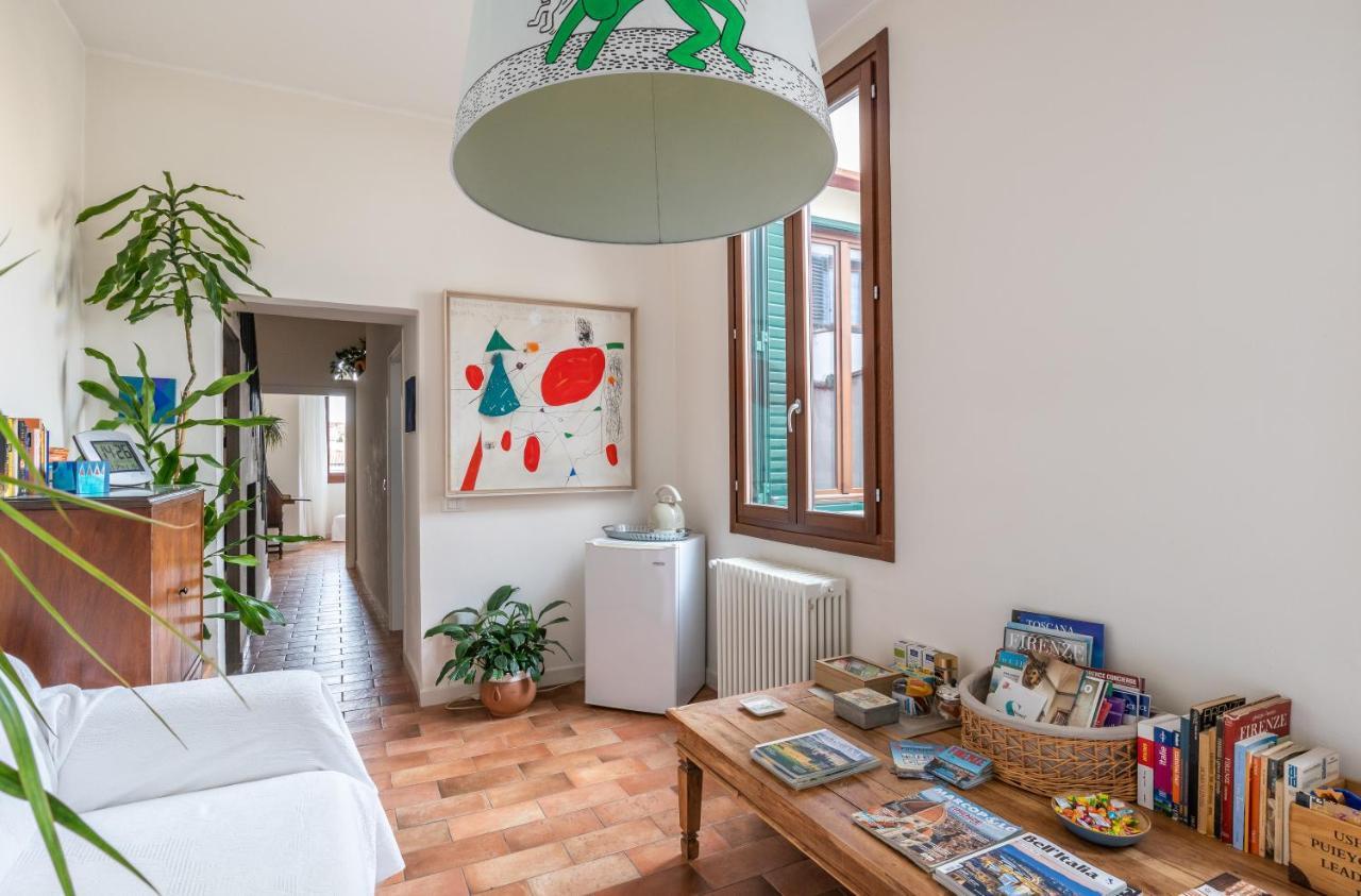 B&B Giorni Dipinti ฟลอเรนซ์ ภายนอก รูปภาพ