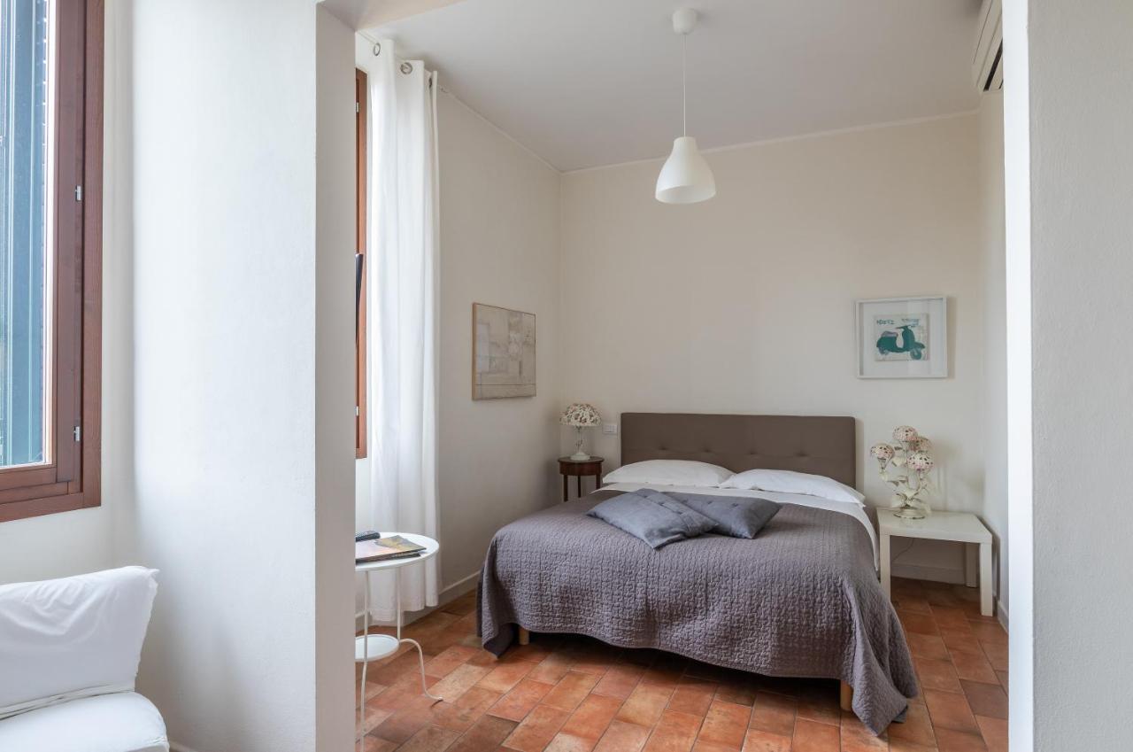 B&B Giorni Dipinti ฟลอเรนซ์ ภายนอก รูปภาพ