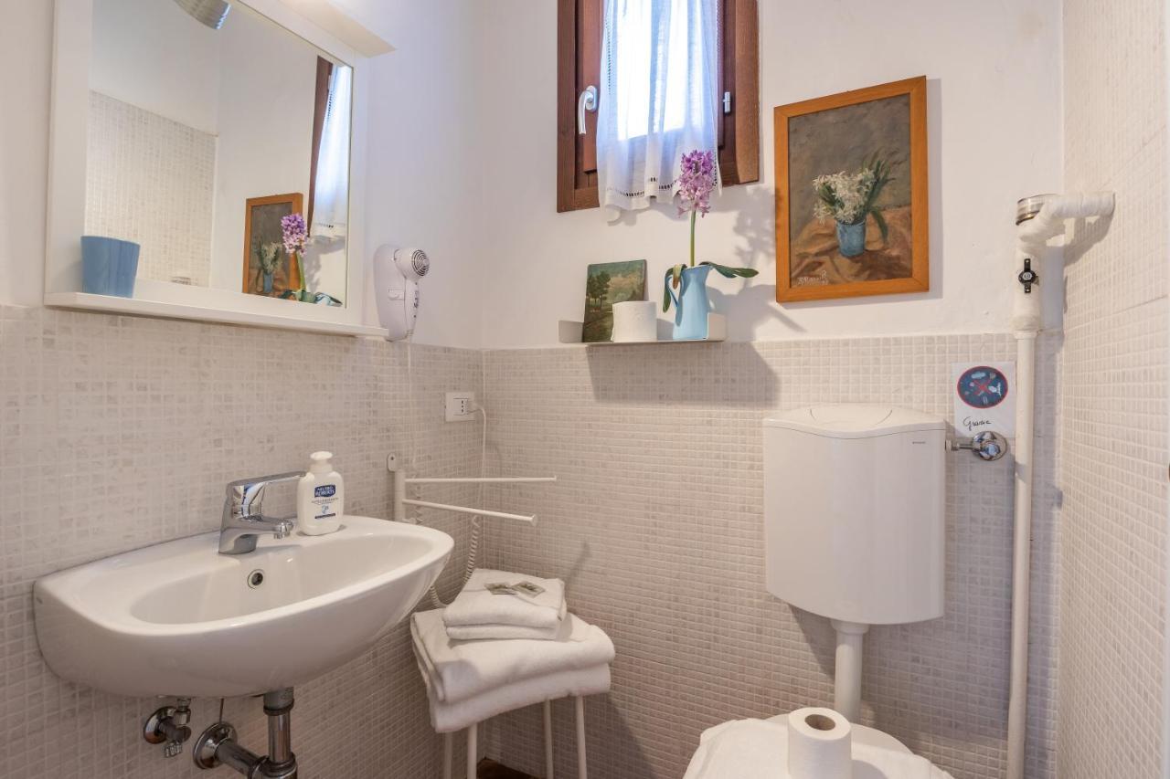 B&B Giorni Dipinti ฟลอเรนซ์ ภายนอก รูปภาพ