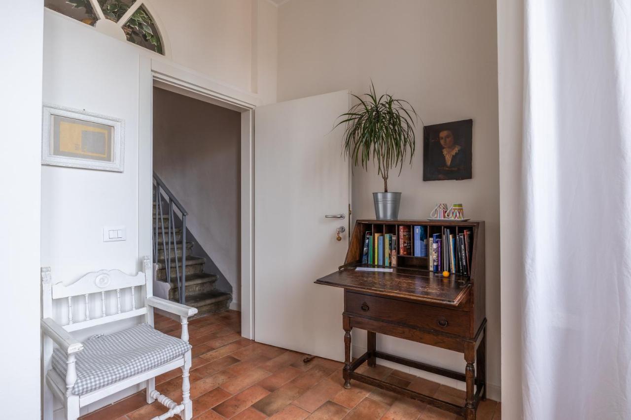 B&B Giorni Dipinti ฟลอเรนซ์ ภายนอก รูปภาพ