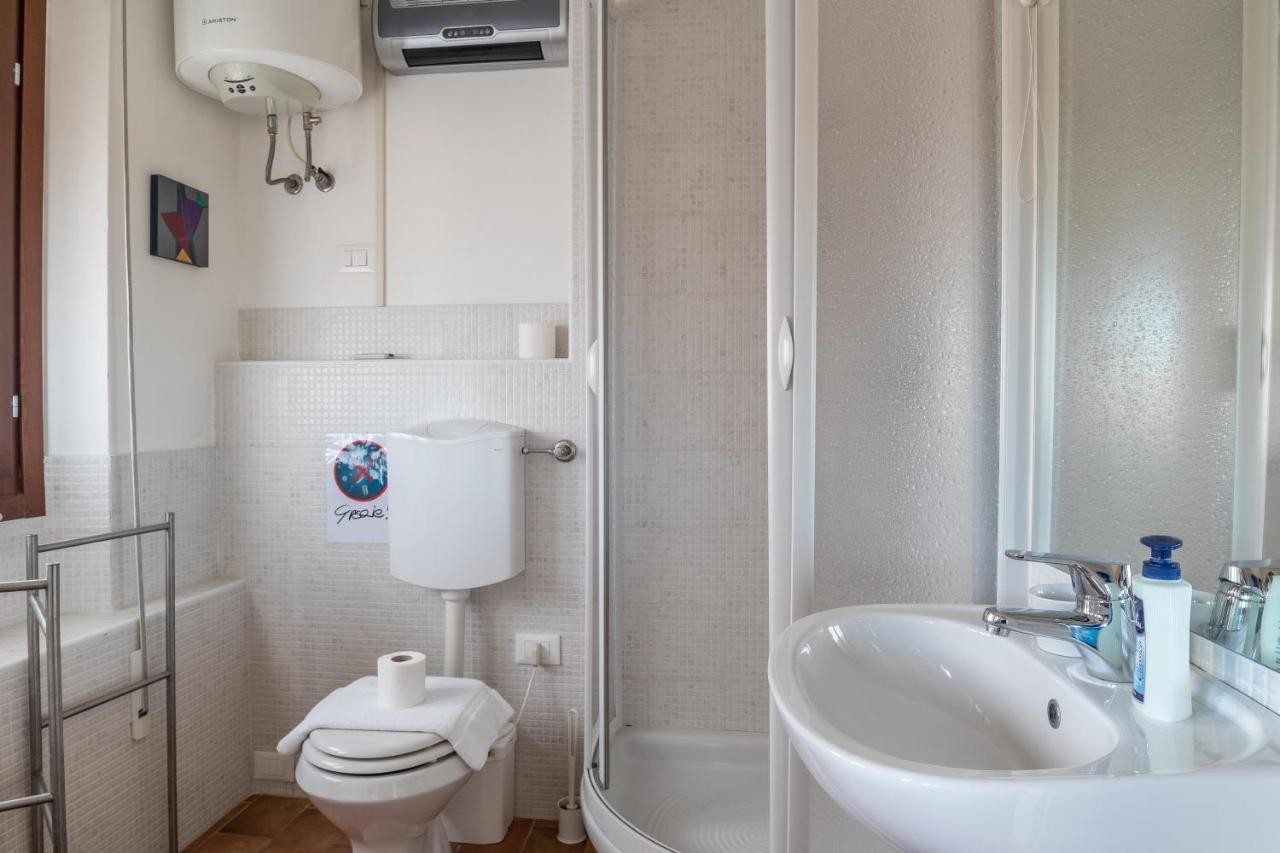 B&B Giorni Dipinti ฟลอเรนซ์ ภายนอก รูปภาพ
